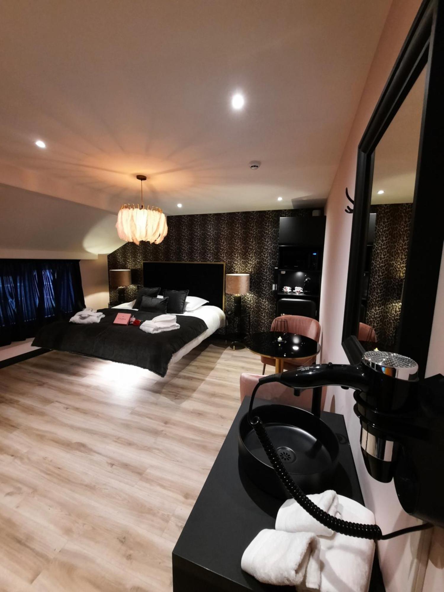 Hotel Mademoiselle Льєж Екстер'єр фото