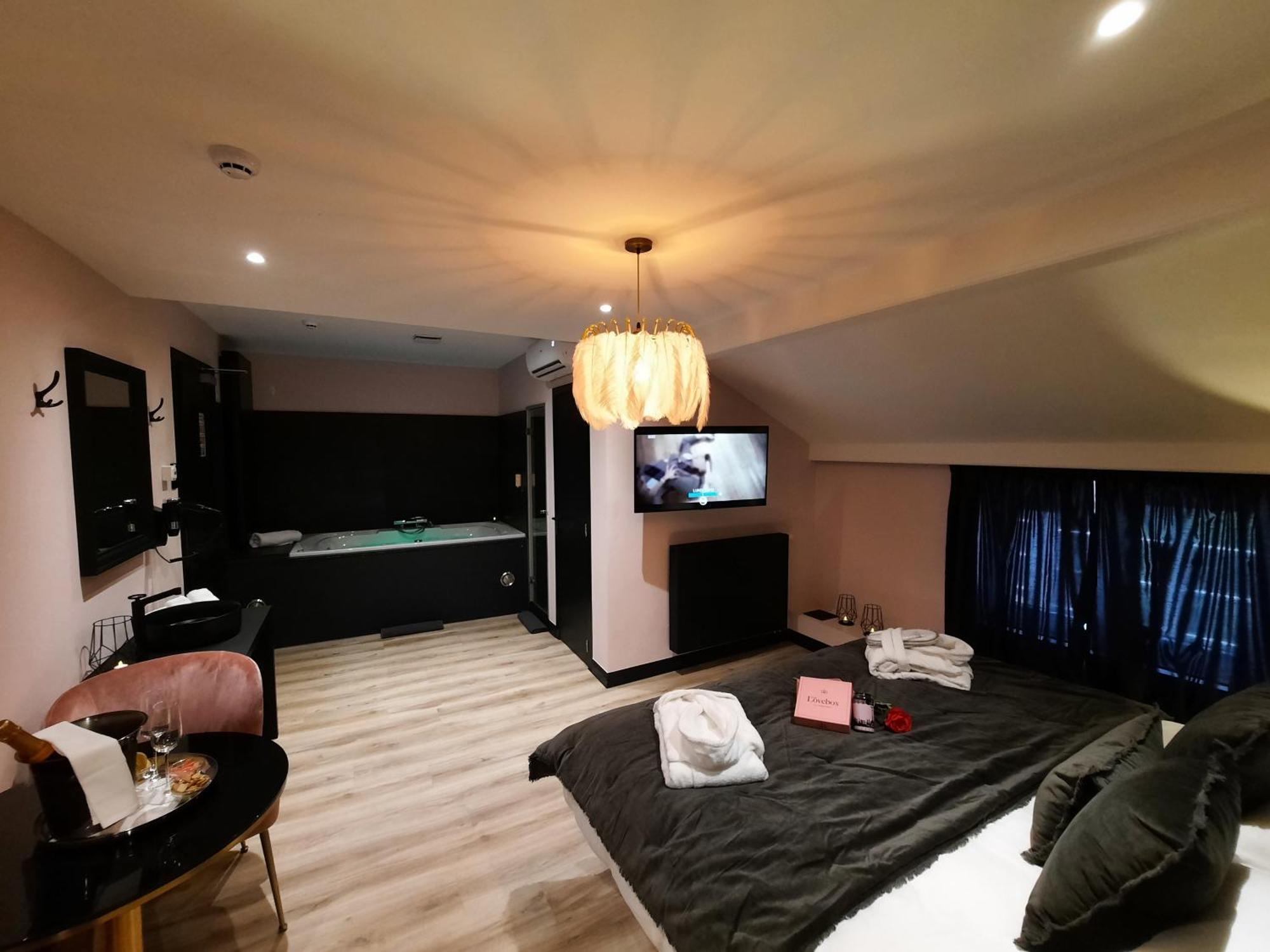 Hotel Mademoiselle Льєж Екстер'єр фото